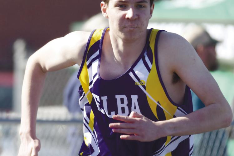 Elba runners find footing in middle-distance races