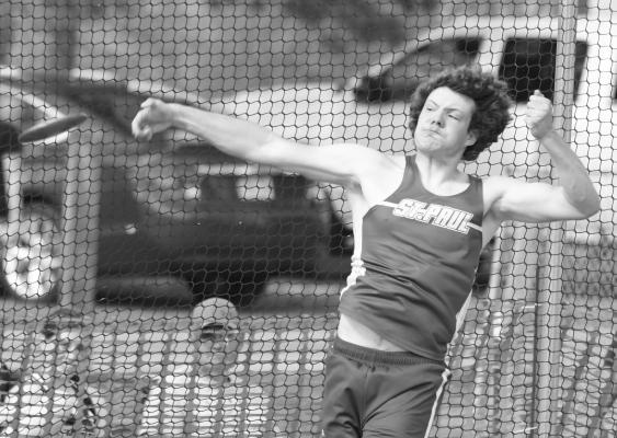 LUKE PORTER unspooled for a toss of 144-03 to win a gold medal in the discus at the Ord Invitational last week. Porter also placed second in the shot put at the Chants’ meet with a heave of 44-04. (Michael Happ)