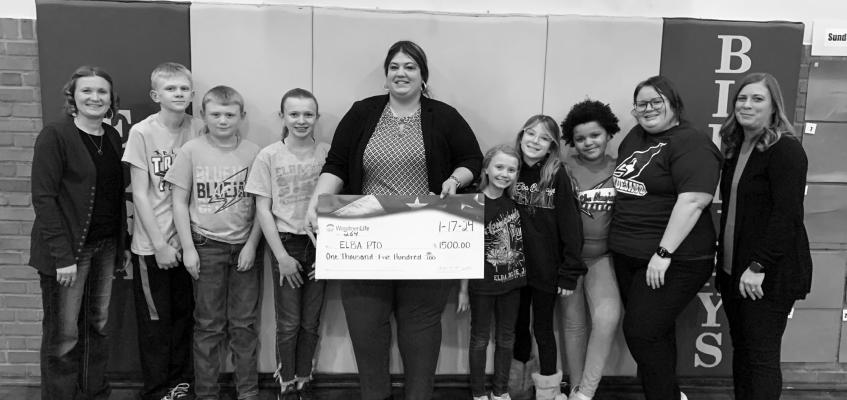 Elba PTO organization receives donation