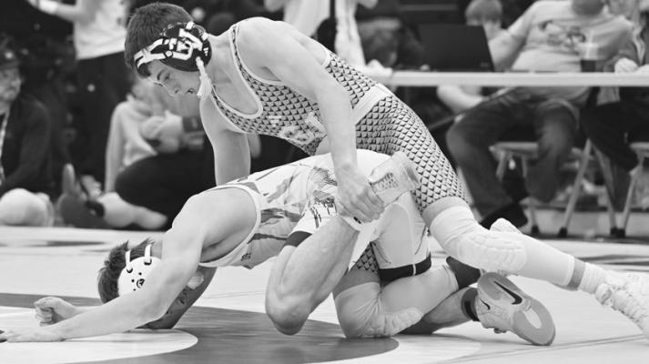 DALTON DUGAN pinned Neligh-Oakdale’s Dylan Furstenau in the second period of last week’s quarterfinal match at the District D-3 Tournament. Dugan placed third in the bracket at 120. Photos by Michael Happ