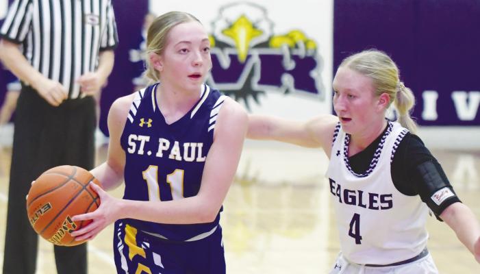 ’CATS STUMBLE IN TITLE TILT