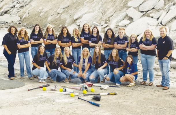 ST. PAUL SOFTBALL: Members of the St. Paul High School girls’ softball team include (back row): Head Coach Kali Volk, Kaia Douthit, HaiLeigh Holder, Bella Coxbill, Avery Lesher, Mikaela Vieth, Austyn Perrel, Brooklyn Heater, Jenesis Espino, Scotti Dietz, Kendyl Fowler, Braegan Jennings, and Coach Connor Klecan; (front row): Emmy Vech, Ava Petersen, Kyndel Sack, Alli Dugan, Annie Stepanek, Averie Patrick, and Gracie Vech. Photo courtesy of Rita’s Photography