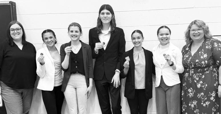 CENTURA HIGH SCHOOL will be represented at the NSAA State Speech Championships this week by five performers. Pictured above are Assistant Coach Sophie Reeves, Shiloh Smith, Hope McDonald, David Hadenfeldt, Lauren Suntych, Ella Simon, and Head Coach Kris Simon Courtesy Photo