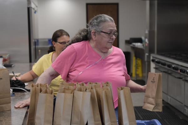 LUNCH BUNCH VOLUNTEER PAT GEIGER
