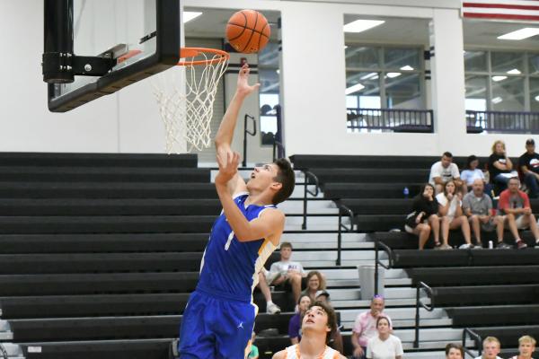 Jaxson Klinginsmith goes up for a bucket on Thursday night.