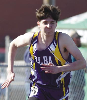 Elba runners find footing in middle-distance races