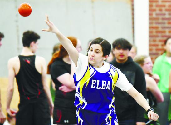 Bluejays open season at Lopers’ Class D indoor invite