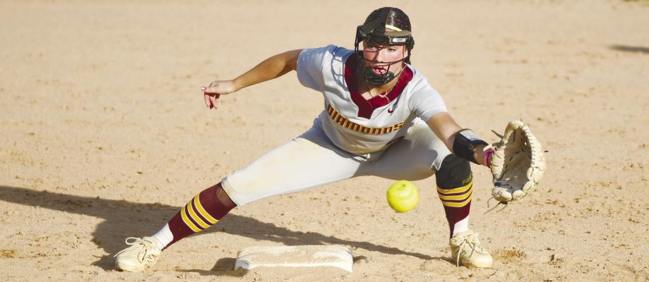 CENTURA’S LAURYN SUNTYCH attempts to make a play at second base during the Diamonds’ game against Yutan/Mead last Wednesday afternoon in Hastings. Centura lost the opening round 3-1. Photos by Jordan Coslor