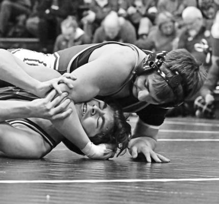 CENTURA’S EVAN STUBBS beat St. Paul’s Anthony Sanchez by tech fall during the consolation semifinals on Saturday. Photo by Michael Happ