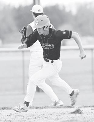 Cats earn hits, still stumble against Wayne